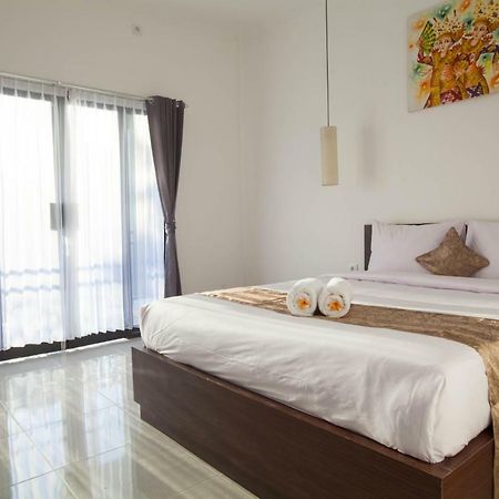 Hotel Yankee Fara 14 à Seminyak Extérieur photo